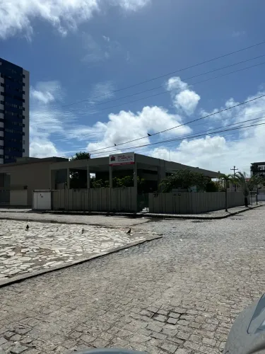 Excelente imóvel comercial, com 400 mts2 de frente para Ruy Carneiro.