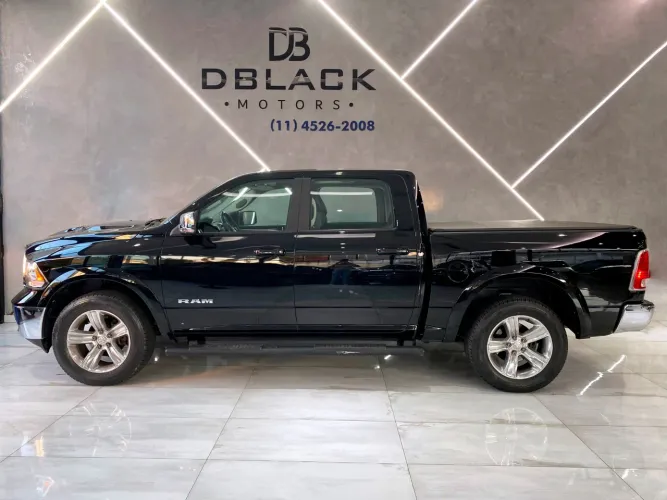 Ram Classic Laramie 5.7 V8 16V Gasolina 4X4 Aut. 2022