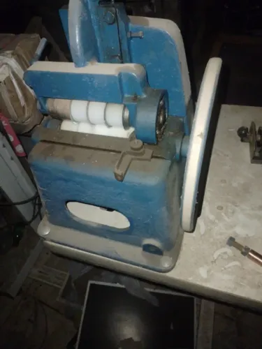 maquina para cortar tiras de couro