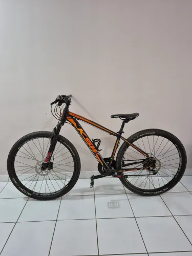 Bike KSW aro 29 seminova - R$ 1.600,00