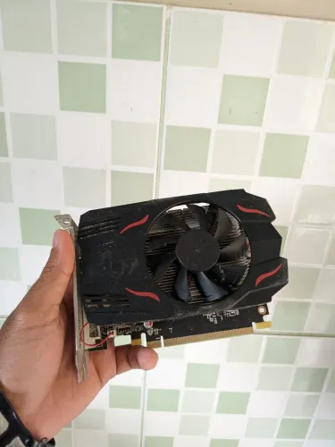 Placa de Vídeo AMD Radeon RX 550 2gb - Para PC Gamer ?