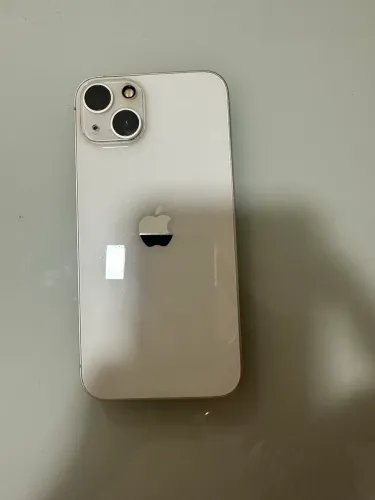 iPhone 13 lacrado sem detalhes