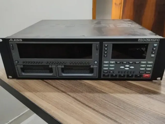 Gravador Digital Alesis ADAT HD24 - 24 pistas