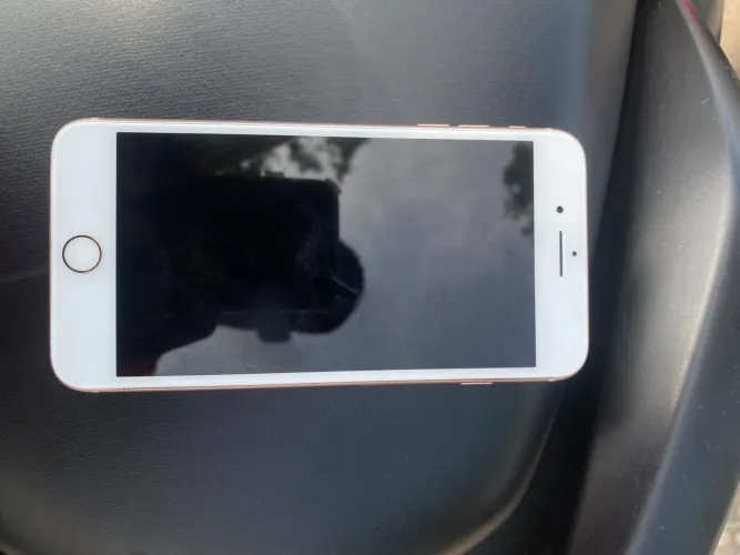iPhone 8 Plus