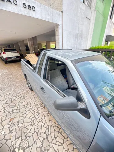 Faço fretes e carreto