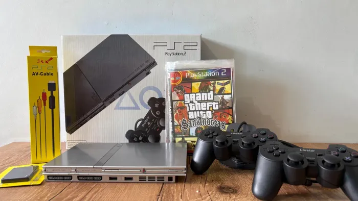 Playstation 2 C/ 2 Controles + Memore Card + Jogos