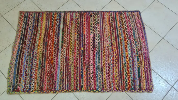 Tapete colorido algodão e juta
