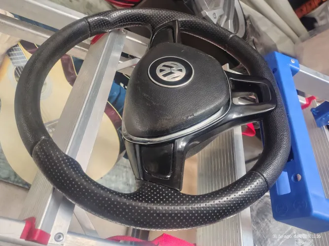 150,00 VOLANTE PARA VOLKSWAGEN .2015 MAS SERVE EM YODOS