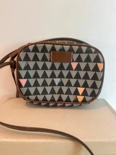 Bolsa triangle Schutz