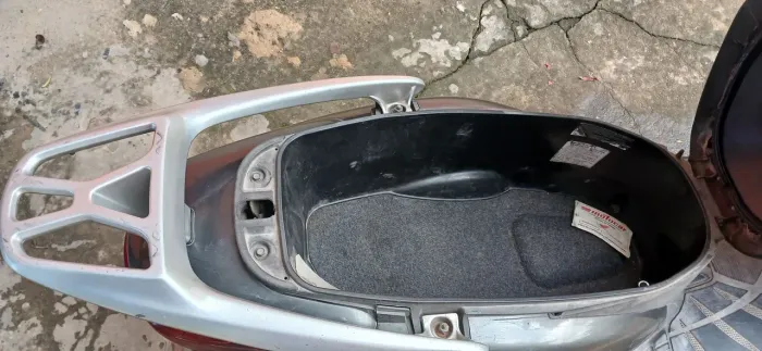 Honda lead