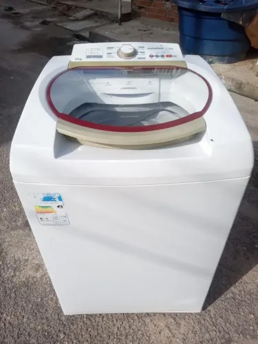 POR 550 REAIS MÁQUINA DE LAVAR ROUPA BRASTEMP 11KGS