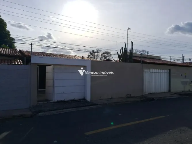 Casa 2 dormitórios à venda Santa Lia Teresina/PI