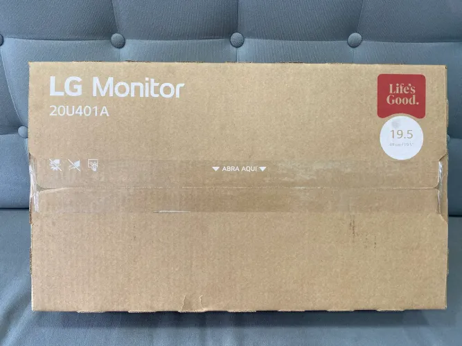 monitor LG de 19.5 polegadas, modelo 20U401A-B.  