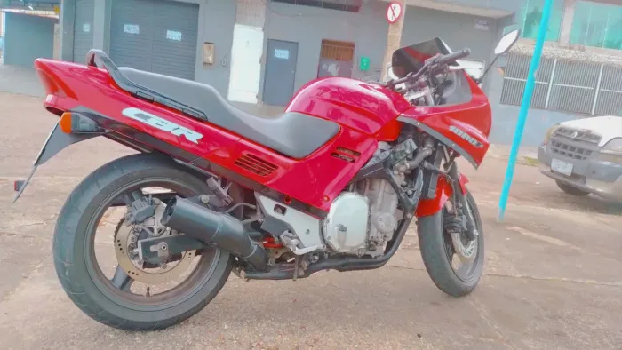 Honda CBR 1000 F ano 1992