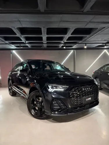 Audi Q3 SPB Perf. Black 2.0 TFSI Tipt. Quat. 2023