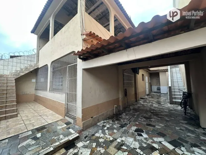 Casa com terraço, 2 dormitórios, entrada compartilhada para alugar, 90 m² por R$ 2.200 - I
