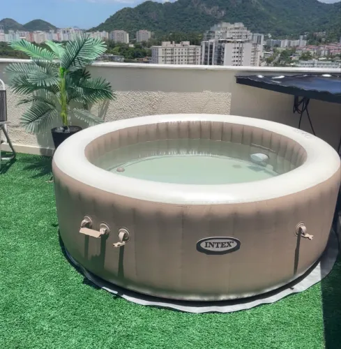 Spa Inflável 795L com Bomba 220V e 120 Jatos PureSpa Bubble Deluxe Intex
