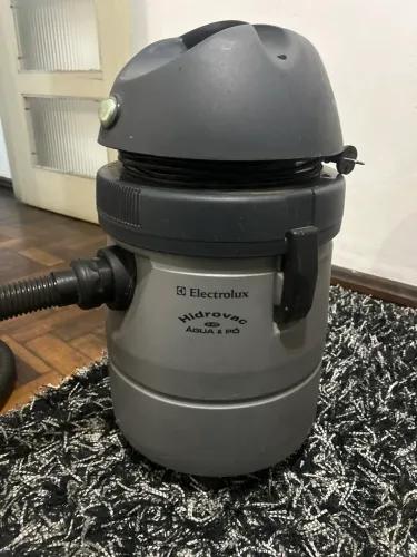 Aspirador de pó Electrolux 127v