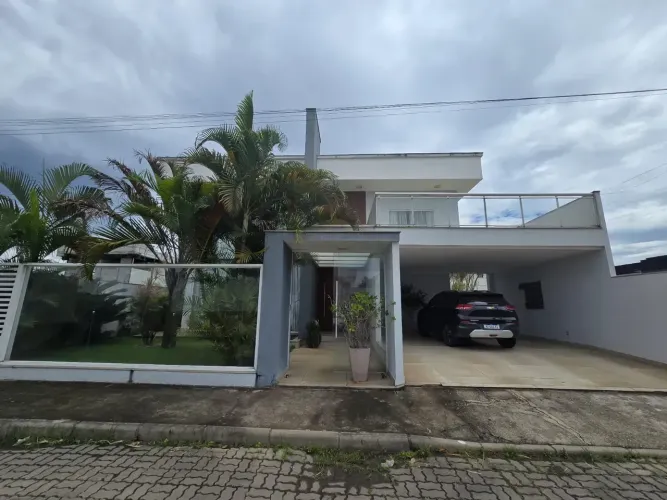 #VENDO Casa linda no Condomínio Village dos Coqueirais em Piranema, Itaguaí-RJ.