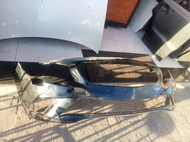 Para choque dianteiro Mercedes CLA 200 2014/2015/2016