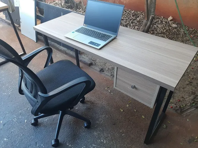 Mesa de escritório 