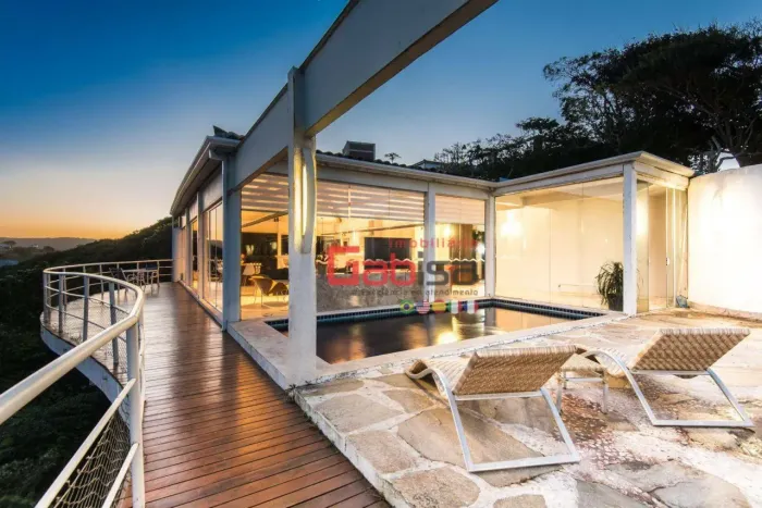 Casa com 5 dormitórios à venda, 431 m² por R$ 3.200.000 - Village de Búzios - Armação dos 