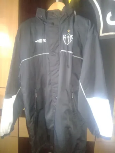 Parka Atlético Mineiro Umbro época da libertadores 2000 , lindíssima