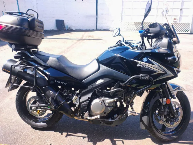 SUSUKI V STROM DL 650