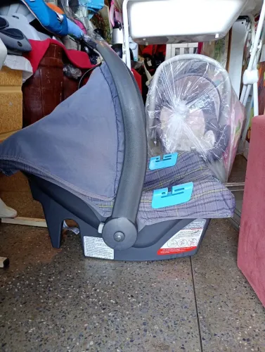 Bebê conforto Burigotto