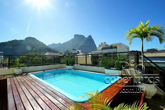Cobertura à venda no Jardim Oceânico. Barra da Tijuca. 4 Quartos.