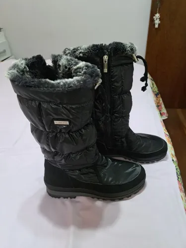 Bota feminina importada 