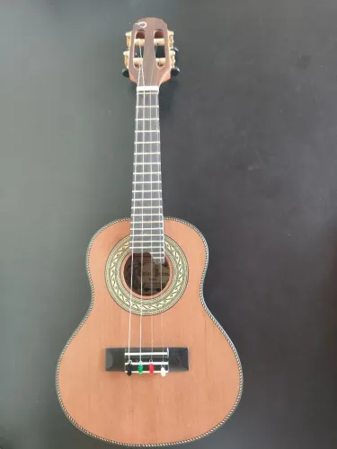 Cavaco - Luthier Carlos Barros 