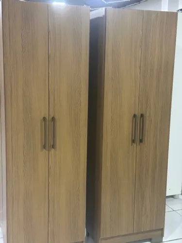 Guarda-Roupa Amadeirado - Ótimo Estado