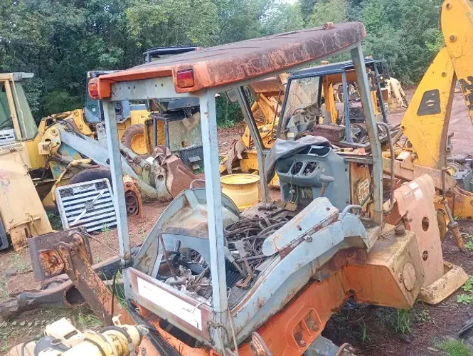 Peças de Retro Escavadeira Fiatallis (desmanche) sucata de FB80.2