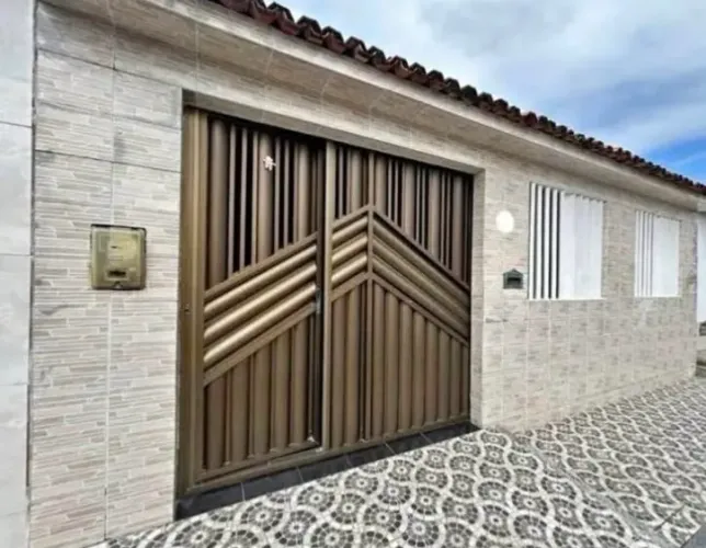 Vendo uma casa no bugio 