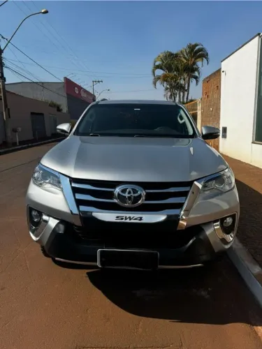 Toyota Hilux SW4 SRV 4X2 2.7 Flex 16V Aut. 2018