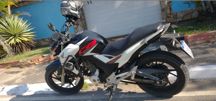 Vendo moto Twister 2019