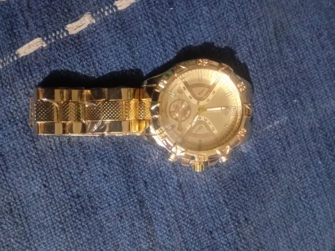 Relógio masculino dourado*novo*!