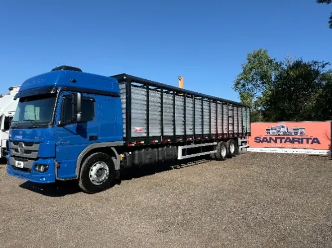 M.Benz Atego 2430 6X2 2016 Teto Alto Automático Completo Revisado Carroceria Boiadeira 11M