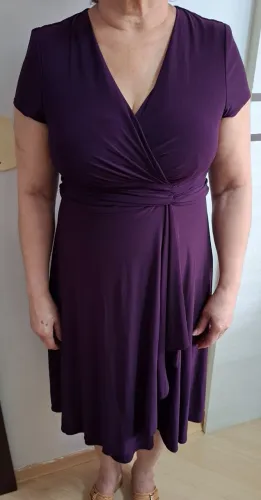 VESTIDO MIDI ROXO TAM. 44 DECOTE V TRANSPASSADO DRAPEADO MALHA FRIA