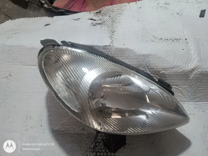 Farol Dianteiro Citroen Xsara Picasso