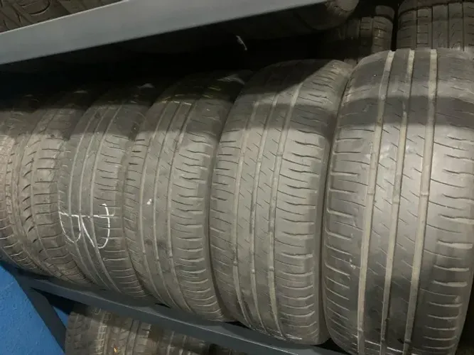 Pneu Michelin 195:60:15 67% Vida util.