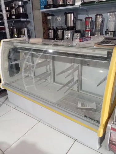 Vitrine Refrigerada 1,79 M Serpentina Refrimate