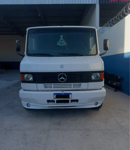 Mb 710 Plus Carroceria 