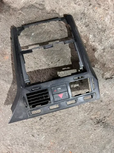 Moldura central Vectra 