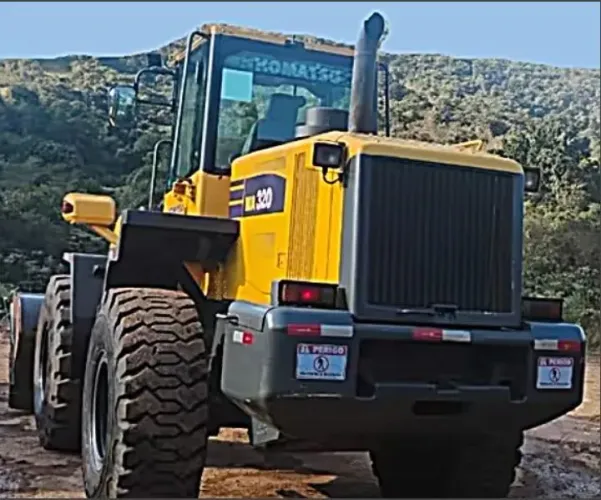 Pá Carregadeira Komatsu WX320