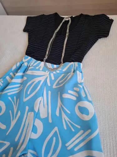 02 Ofertas Calça pantalona  e Blusa preta