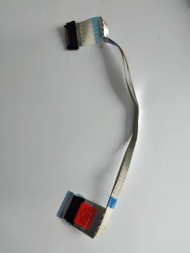Cabo flet da tv lg 43lj5550 está em bom estado