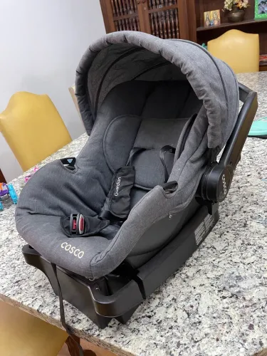 Bebê Conforto Cosco Guardian com base