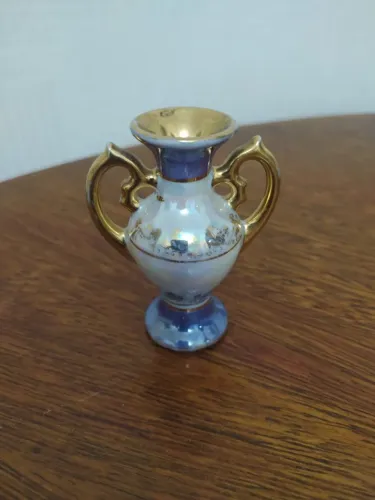 Estatueta De Vaso Antigo